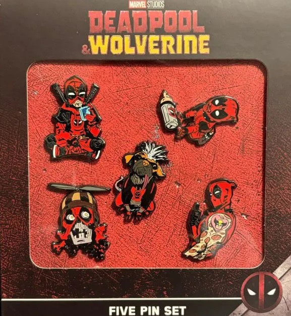 PIN DEADPOOL · SET DE 5 PINS DEADPOOL