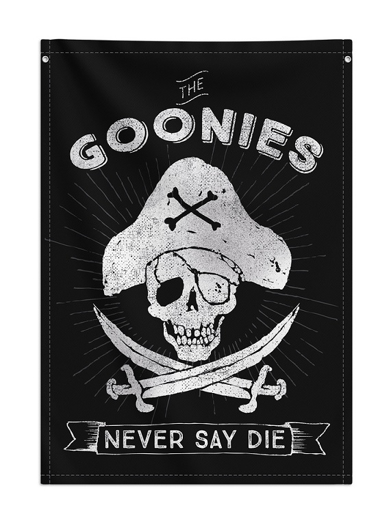 LOS GOONIES BANDERA NEVER SAY DIE