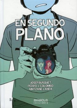 EN SEGUNDO PLANO
